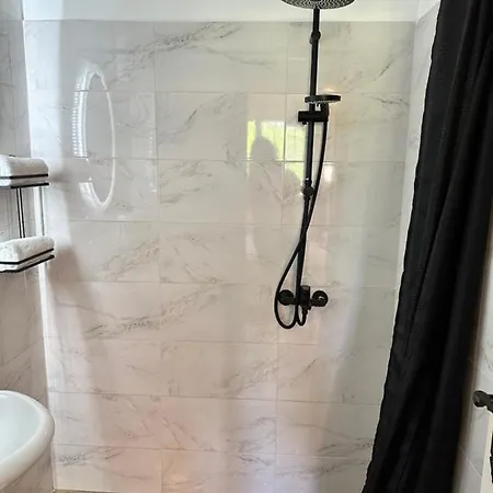 Sa Jakuzijem Apartman