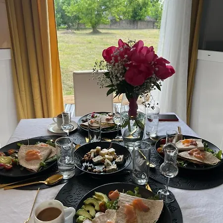 Apartment Sa Jakuzijem *